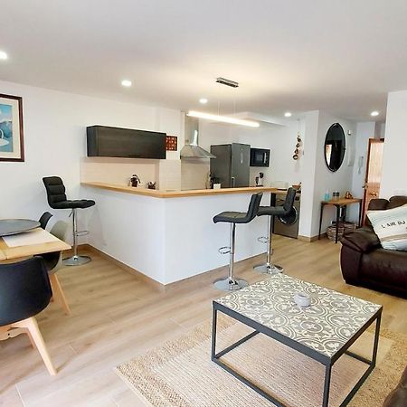 Sunny Duplex In Front Of Campello Beach Ел Кампело Екстериор снимка