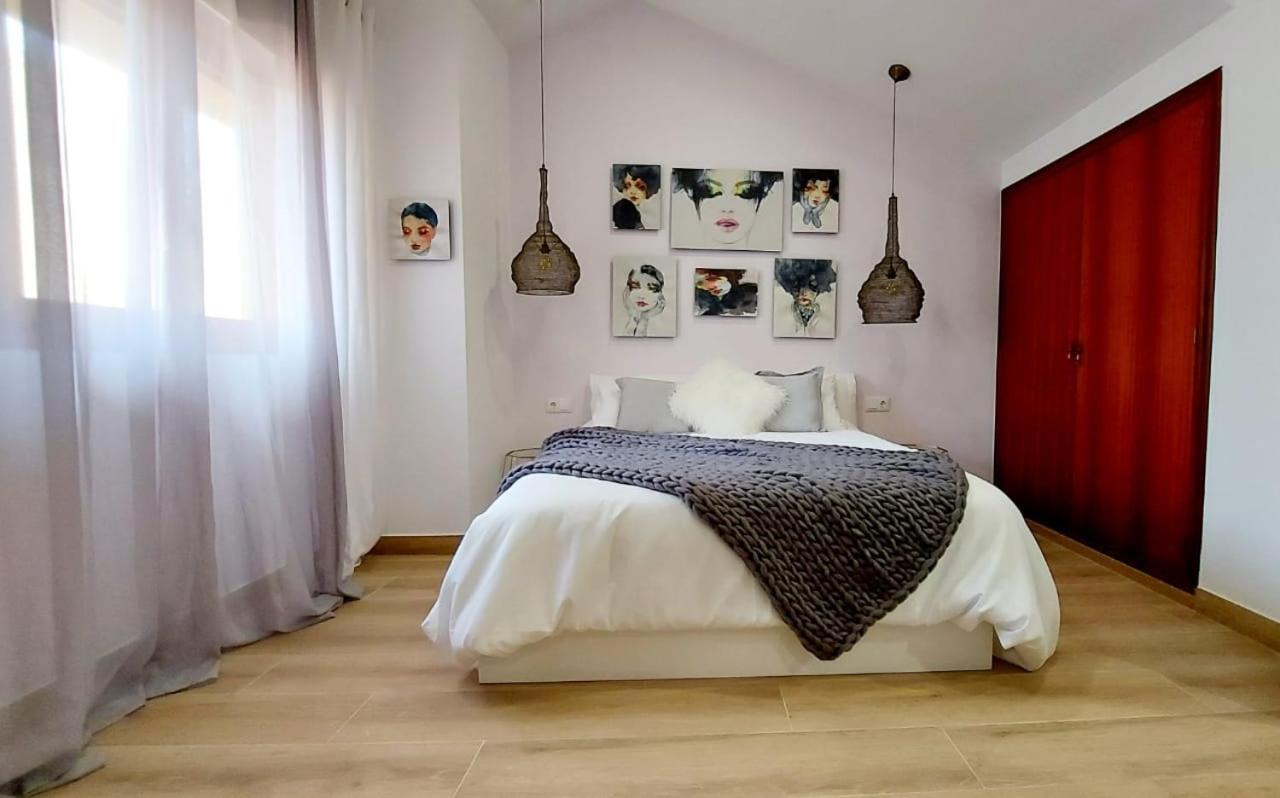 Sunny Duplex In Front Of Campello Beach Ел Кампело Екстериор снимка