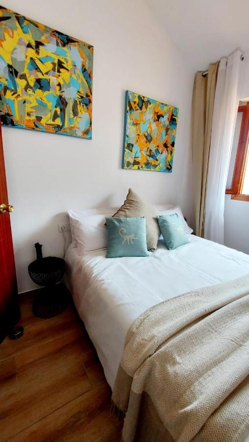 Sunny Duplex In Front Of Campello Beach Ел Кампело Екстериор снимка