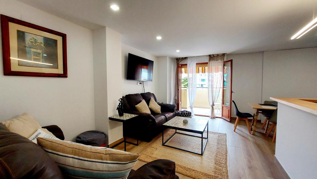 Sunny Duplex In Front Of Campello Beach Ел Кампело Екстериор снимка