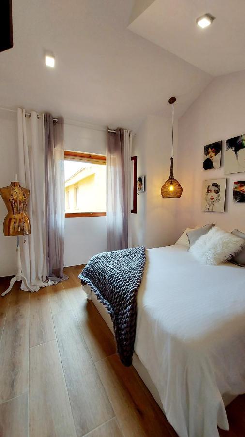 Sunny Duplex In Front Of Campello Beach Ел Кампело Екстериор снимка