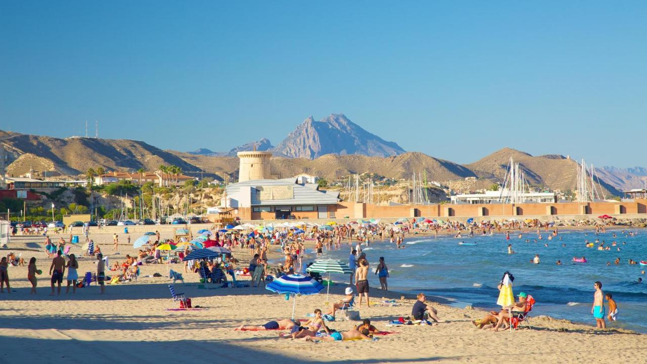 Sunny Duplex In Front Of Campello Beach Ел Кампело Екстериор снимка