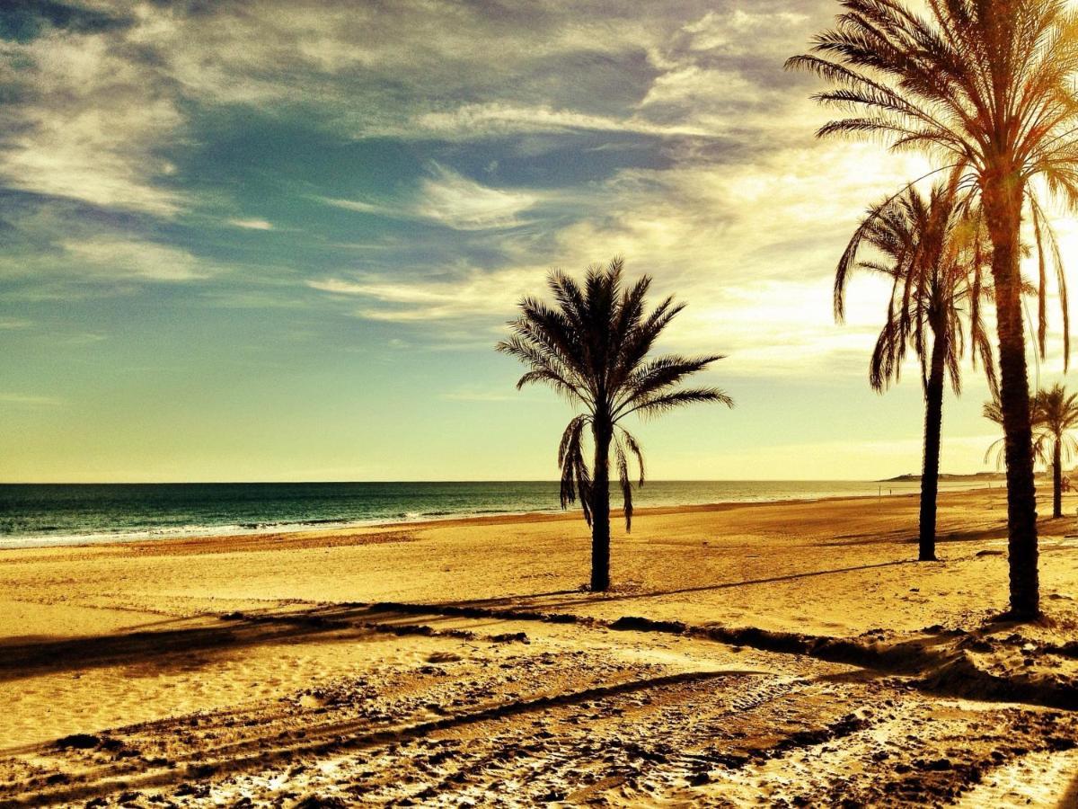 Sunny Duplex In Front Of Campello Beach Ел Кампело Екстериор снимка